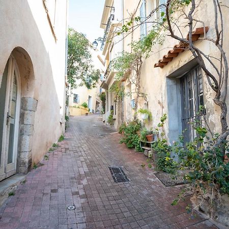 Le Charme Du Medieval Dans Un Appartement Cosy Hyères Exterior foto