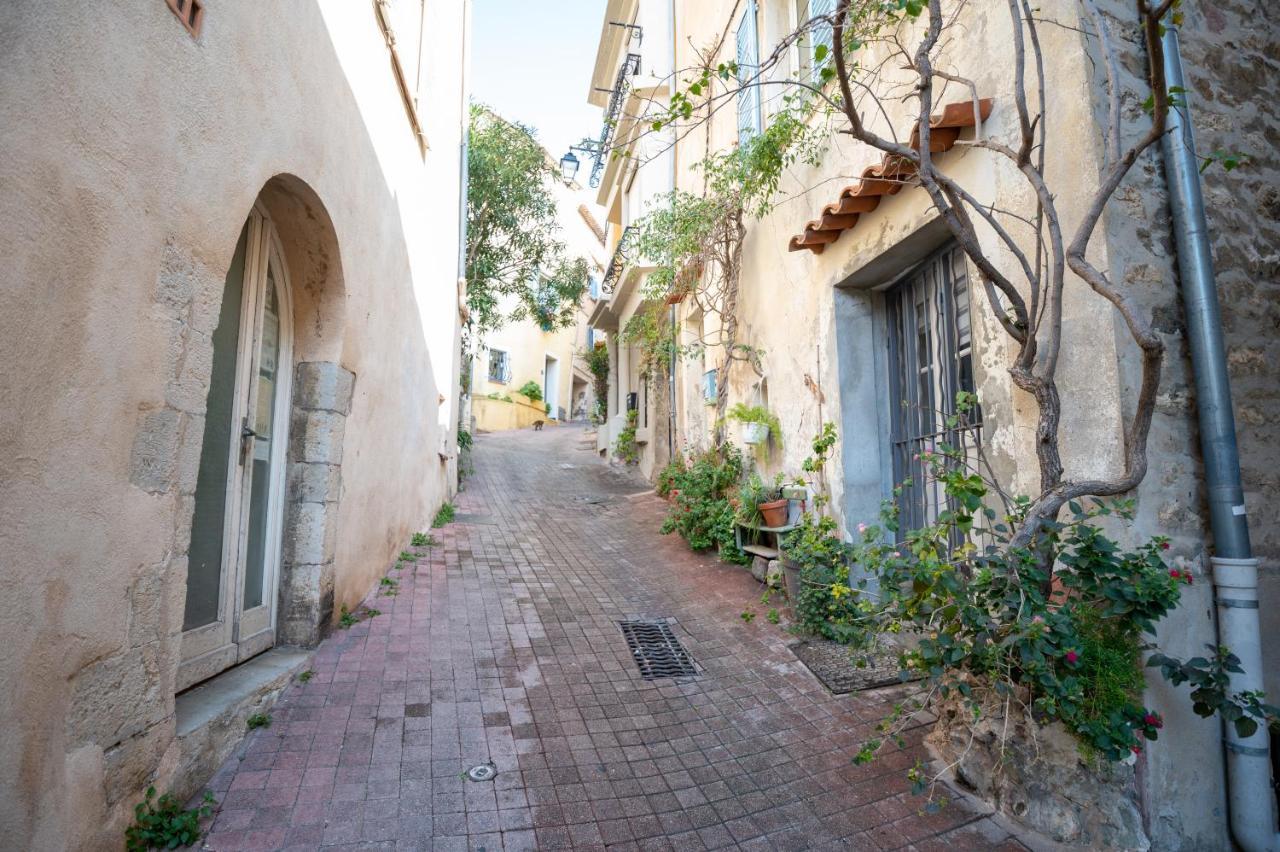 Le Charme Du Medieval Dans Un Appartement Cosy Hyères Exterior foto